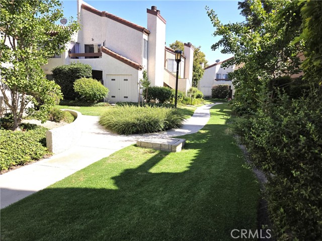 Detail Gallery Image 1 of 1 For 1730 Sinaloa Rd #301,  Simi Valley,  CA 93065 - 2 Beds | 2 Baths