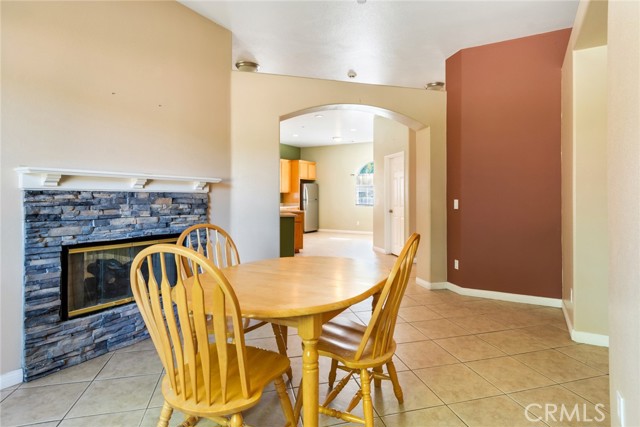 Detail Gallery Image 6 of 27 For 9726 Walnut Ct, Rancho Cucamonga,  CA 91730 - 4 Beds | 2 Baths