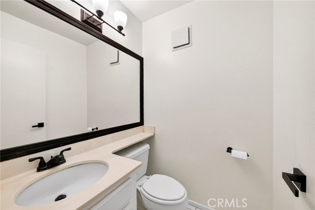 Detail Gallery Image 10 of 19 For 229 Saint Francis Street #C,  San Gabriel,  CA 91776 - 3 Beds | 3 Baths