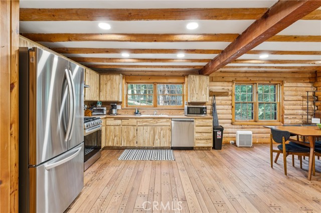 695 Buckingham, Lake Arrowhead, CA 92352