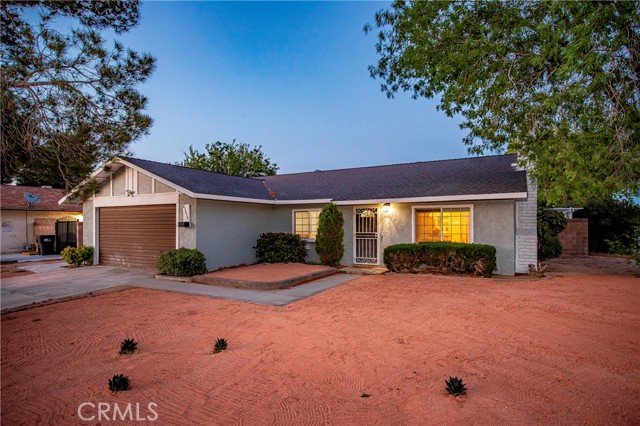 Detail Gallery Image 1 of 40 For 43834 Lively Ave, Lancaster,  CA 93536 - 3 Beds | 2 Baths