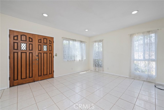 Detail Gallery Image 7 of 26 For 3048 Knoxville Ave, Long Beach,  CA 90808 - 3 Beds | 1/1 Baths