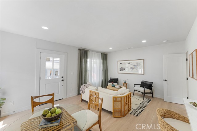 Detail Gallery Image 4 of 14 For 2628 Crestmoore, Los Angeles,  CA 90065 - 1 Beds | 1 Baths