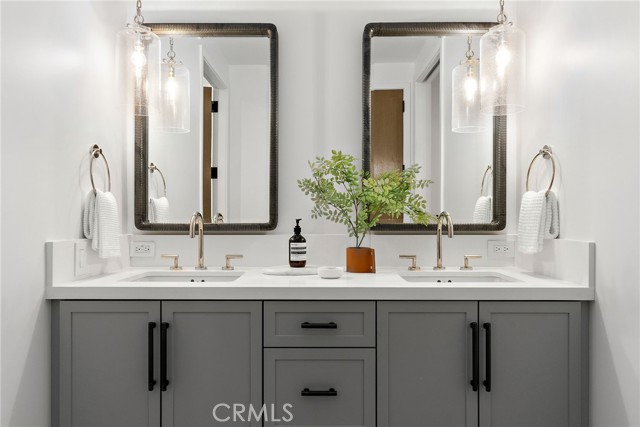 Detail Gallery Image 27 of 40 For 4261 Uptown Newport Drive #1,  Newport Beach,  CA 92660 - 3 Beds | 2/1 Baths