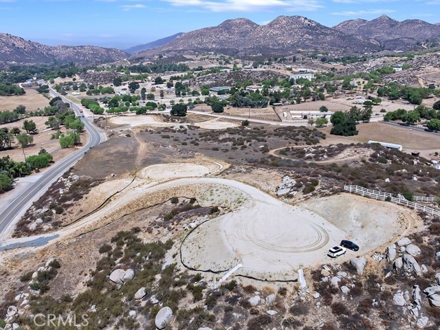 38766 East Benton, Temecula CA: https://media.crmls.org/medias/ea8ce9ec-0fde-45a7-a567-d491056f48be.jpg