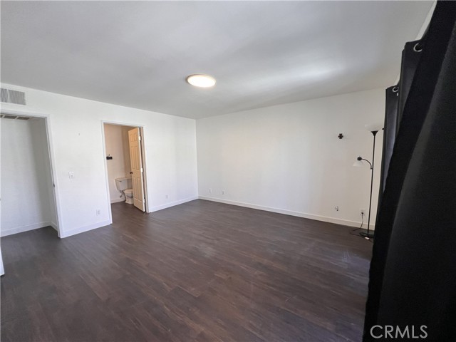 Detail Gallery Image 18 of 48 For 13243 Vanowen #2,  North Hollywood,  CA 91605 - 2 Beds | 3 Baths