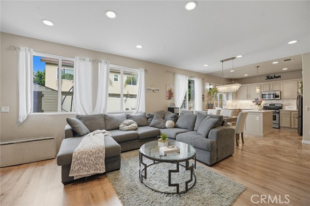 Detail Gallery Image 11 of 39 For 661 Corte San Julian, Perris,  CA 92571 - 4 Beds | 2/1 Baths