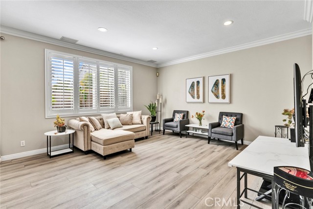 Detail Gallery Image 12 of 37 For 2517 Macbeth Ave, Corona,  CA 92882 - 5 Beds | 4 Baths