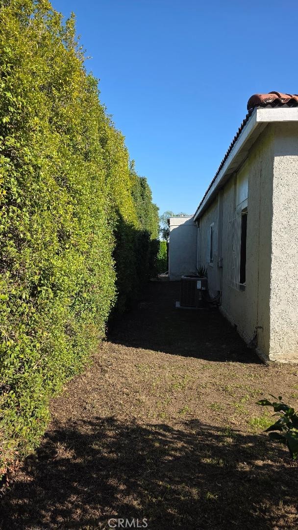 Detail Gallery Image 3 of 22 For 250 N Ridgewood Pl, Los Angeles,  CA 90004 - 6 Beds | 4/1 Baths