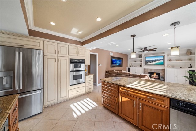 Detail Gallery Image 19 of 42 For 20531 Paisley Ln, Huntington Beach,  CA 92646 - 4 Beds | 3 Baths