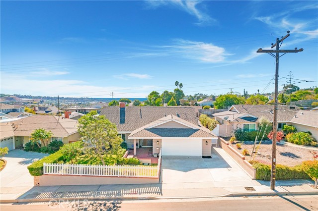 Detail Gallery Image 4 of 37 For 25402 Westborne Dr, Dana Point,  CA 92629 - 4 Beds | 3 Baths