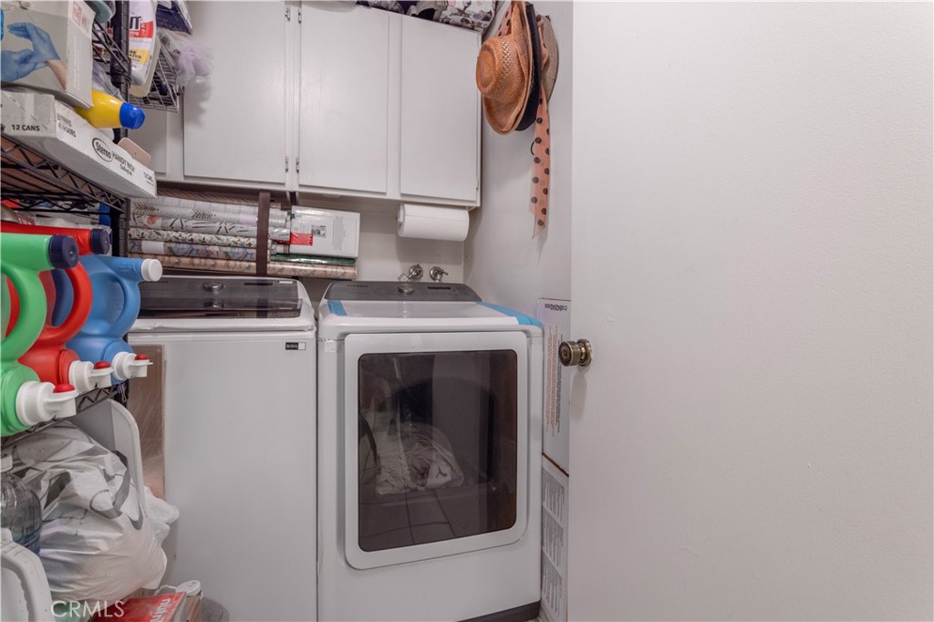 https://media.crmls.org/medias/ea8fda2c-9ec8-46d1-9ed4-b1b3641e558b.jpg?preset=X-Large