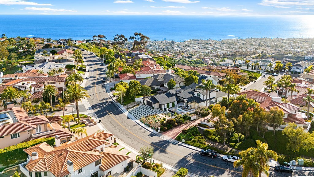 https://media.crmls.org/medias/ea8fe189-301b-4ba4-a06d-d07dd65e4379.jpg?preset=X-Large