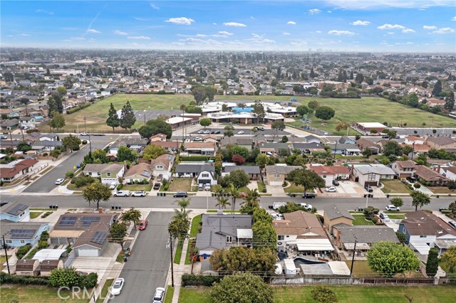 17327 Santa Lucia Street, Fountain Valley CA: https://media.crmls.org/medias/ea8ff185-284e-46be-88ba-2d53bfeea16c.jpg