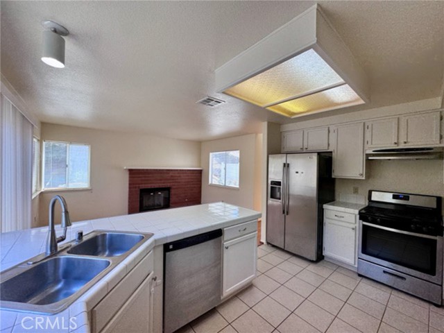 31585 Corte Salinas, Temecula CA: https://media.crmls.org/medias/ea91764d-d784-44c0-af36-b43fad0a06cb.jpg