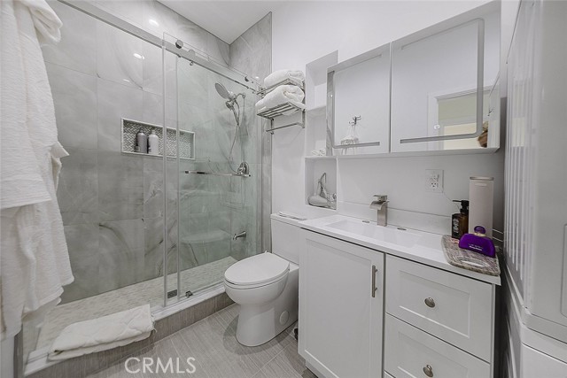 Detail Gallery Image 16 of 23 For 12809 Woodley Ave, Granada Hills,  CA 91344 - 1 Beds | 1 Baths