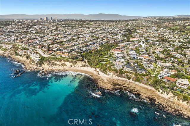 Detail Gallery Image 35 of 37 For 235 Driftwood Rd, Corona Del Mar,  CA 92625 - 4 Beds | 3 Baths