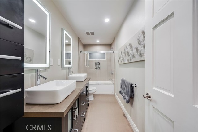 Detail Gallery Image 15 of 19 For 247 Calliope St, Laguna Beach,  CA 92651 - 3 Beds | 2 Baths