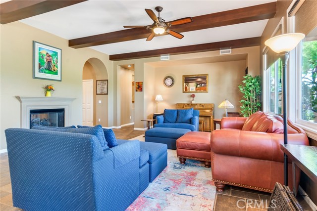 36235 Bay Hill Drive, Beaumont CA: https://media.crmls.org/medias/ea9210b3-2700-4118-8b88-ef0b0ce19545.jpg