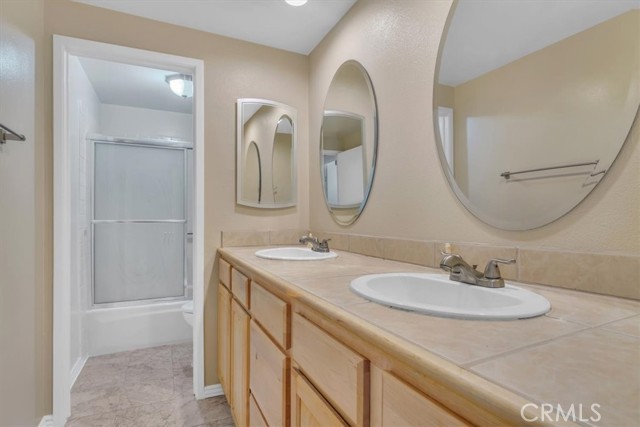 Detail Gallery Image 30 of 47 For 22311 Devonshire St #36,  Chatsworth,  CA 91311 - 3 Beds | 2 Baths