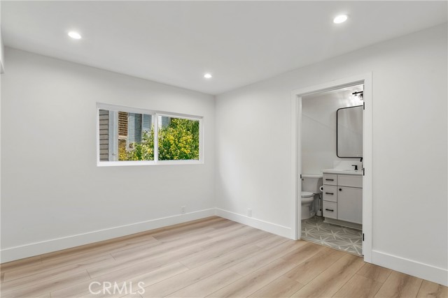 Detail Gallery Image 10 of 24 For 913 E Balboa Blvd #B,  Newport Beach,  CA 92661 - 3 Beds | 3 Baths