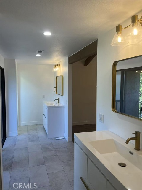 Detail Gallery Image 26 of 43 For 6401 E Nohl Ranch Rd #78,  Anaheim,  CA 92807 - 4 Beds | 2/1 Baths