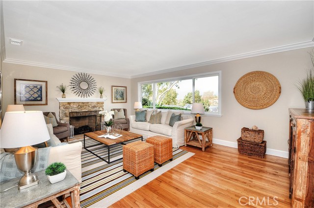 217 Vista Del Parque, Redondo Beach, California 90277, 4 Bedrooms Bedrooms, ,2 BathroomsBathrooms,Residential,Sold,Vista Del Parque,PV17010276