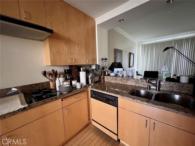 Detail Gallery Image 23 of 40 For 11847 Gorham Ave #403,  Los Angeles,  CA 90049 - 2 Beds | 2/1 Baths