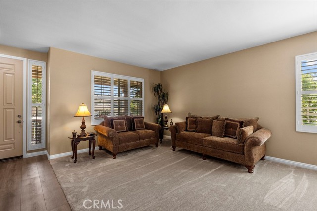 30444 Hidden Valley Court, Castaic CA: https://media.crmls.org/medias/ea94beb7-9623-4a0c-989f-e5685e0e8c03.jpg
