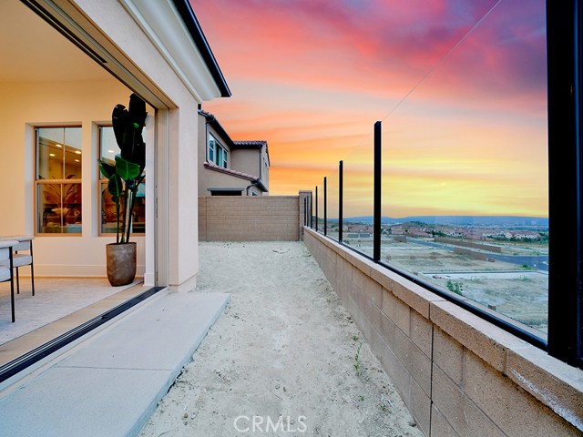 123 Oakstone, Irvine CA: https://media.crmls.org/medias/ea94db4d-db2c-4680-867b-34727f6e7001.jpg