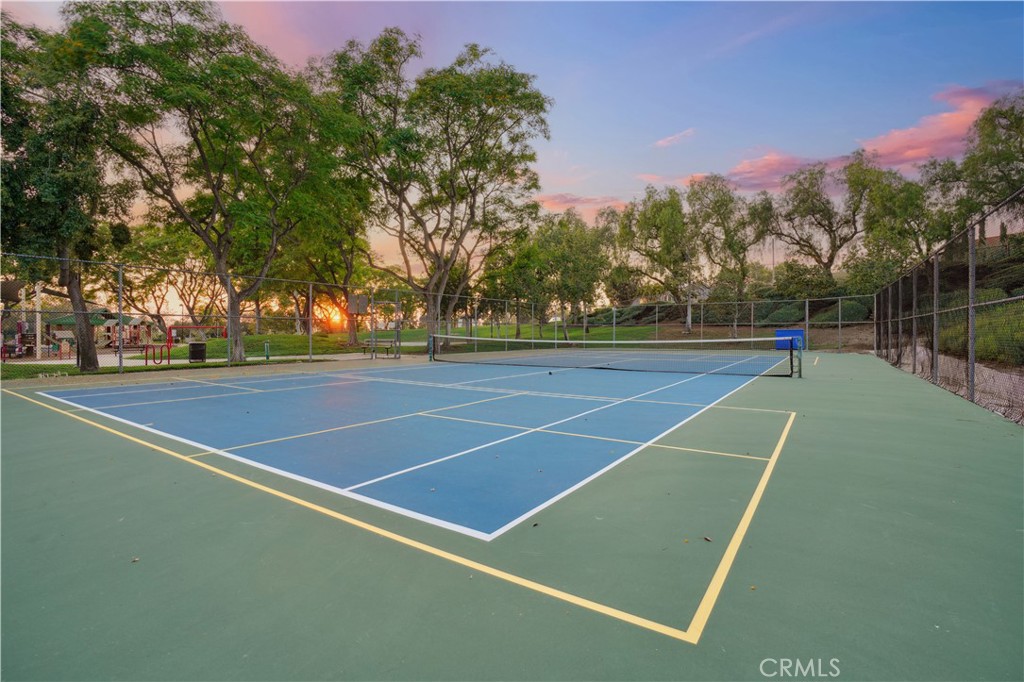 https://media.crmls.org/medias/ea95bfd0-fd7a-4832-a1ce-155b9faf28ab.jpg?preset=X-Large