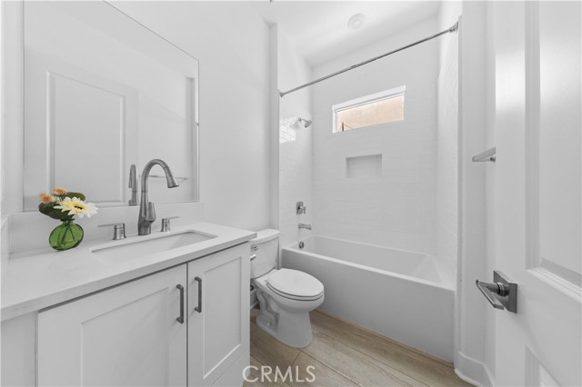 Detail Gallery Image 15 of 49 For 27216 W Coyote Bush Ct, Valencia,  CA 91355 - 4 Beds | 4/1 Baths