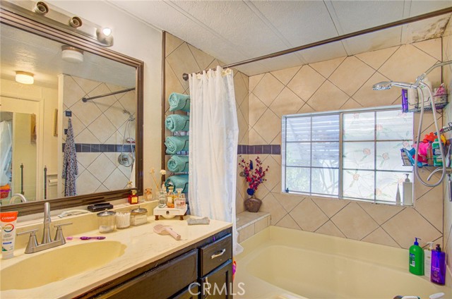 19127 PIONEER Boulevard, Artesia CA: https://media.crmls.org/medias/ea9612c9-fff6-4015-a04a-d78a4c07eb15.jpg