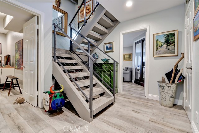 Detail Gallery Image 13 of 30 For 425 S Catalina #2,  Redondo Beach,  CA 90277 - 3 Beds | 3 Baths