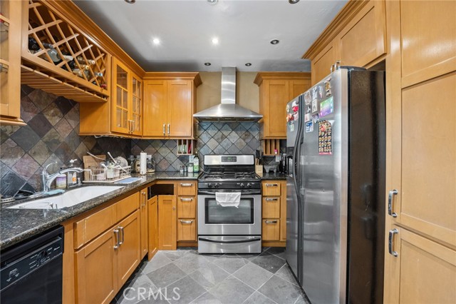 Detail Gallery Image 8 of 24 For 102 Lime Ave #1,  Long Beach,  CA 90802 - 1 Beds | 1 Baths