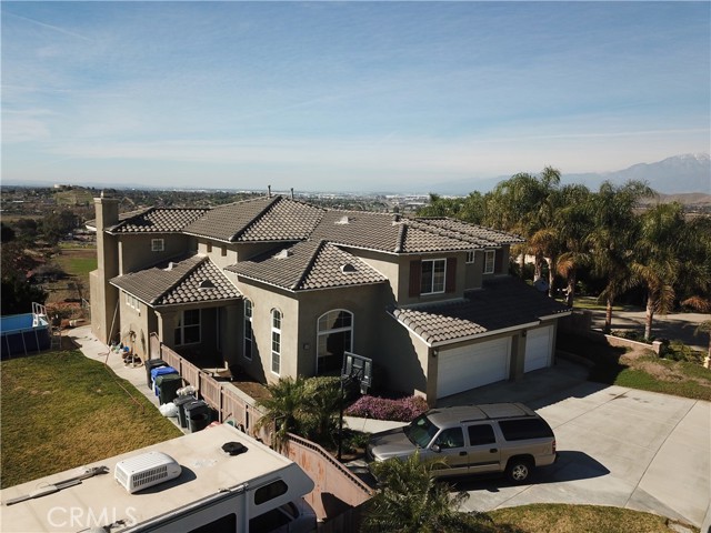 5505 Sunset Ridge Drive, Jurupa Valley CA: https://media.crmls.org/medias/ea97664b-42ac-44db-ae6b-675c2664b5f5.jpg