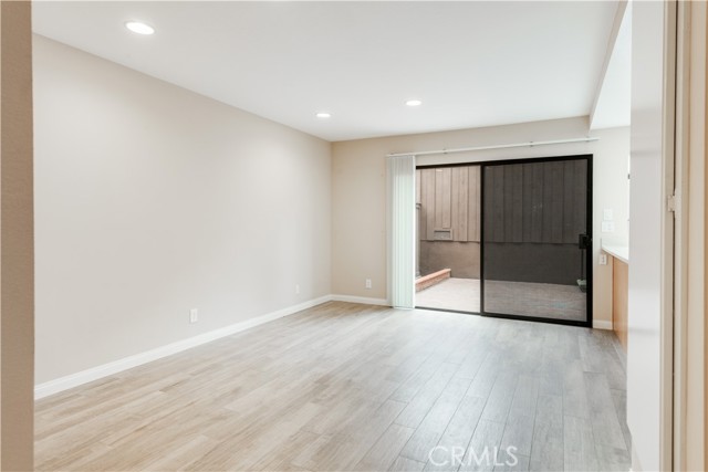 Detail Gallery Image 8 of 30 For 1637 Westmont, San Pedro,  CA 90732 - 3 Beds | 2/1 Baths