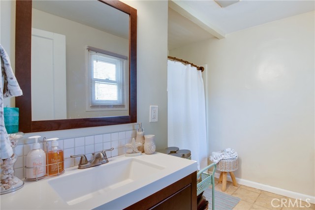Detail Gallery Image 9 of 12 For 447 Ocean View Ave, Pismo Beach,  CA 93449 - 1 Beds | 1 Baths