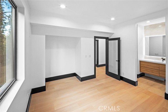 129 Winding Lane, Big Bear City CA: https://media.crmls.org/medias/ea999926-1ff1-4c49-af33-5a155c4f0f82.jpg