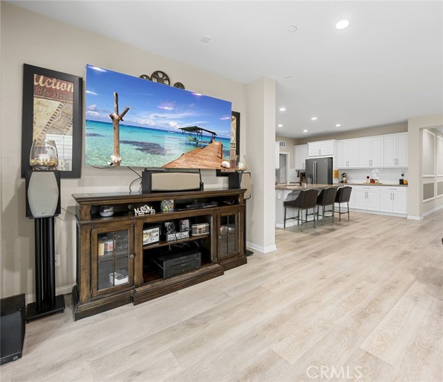 Detail Gallery Image 12 of 34 For 3009 E Arbor Ln, Ontario,  CA 91762 - 4 Beds | 2/1 Baths