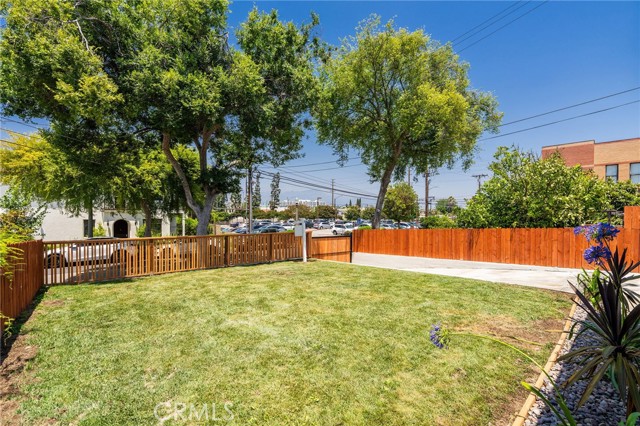 112 W Norwood Place, San Gabriel CA: https://media.crmls.org/medias/ea9a5fb3-c0b4-451d-955c-d07cd50611e0.jpg
