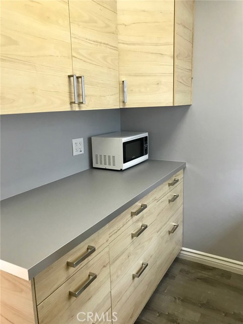 Detail Gallery Image 12 of 17 For 166 High Dr, Laguna Beach,  CA 92651 - 1 Beds | 1 Baths