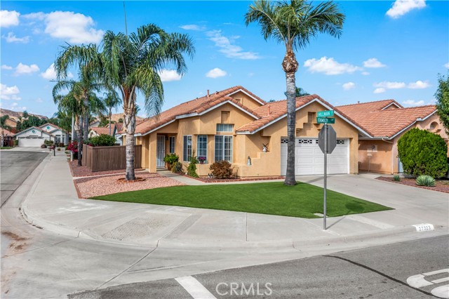 Detail Gallery Image 2 of 35 For 27323 Family Cir, Menifee,  CA 92586 - 3 Beds | 2 Baths