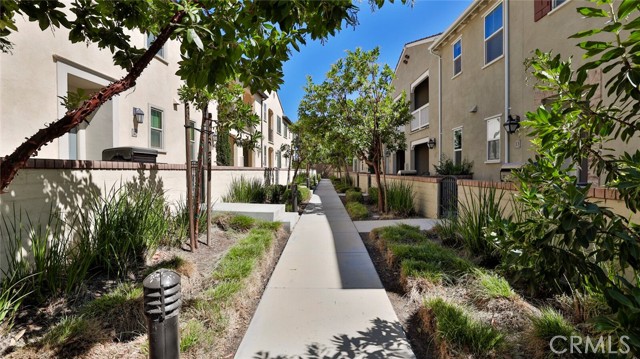 Detail Gallery Image 1 of 1 For 3350 E Yountville Dr #4,  Ontario,  CA 91761 - 3 Beds | 2/1 Baths
