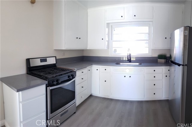 Detail Gallery Image 5 of 11 For 24500 University Ave, Loma Linda,  CA 92354 - 3 Beds | 2 Baths