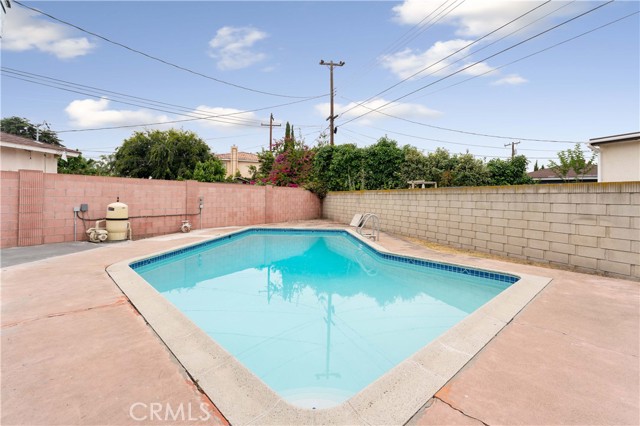 2106 W Judith Lane, Anaheim CA: https://media.crmls.org/medias/ea9f9c8a-c031-4168-ae5c-15b8e99e7f5d.jpg