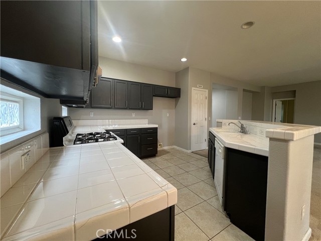 Detail Gallery Image 9 of 22 For 3585 Santiago Ave, Merced,  CA 95348 - 3 Beds | 2 Baths