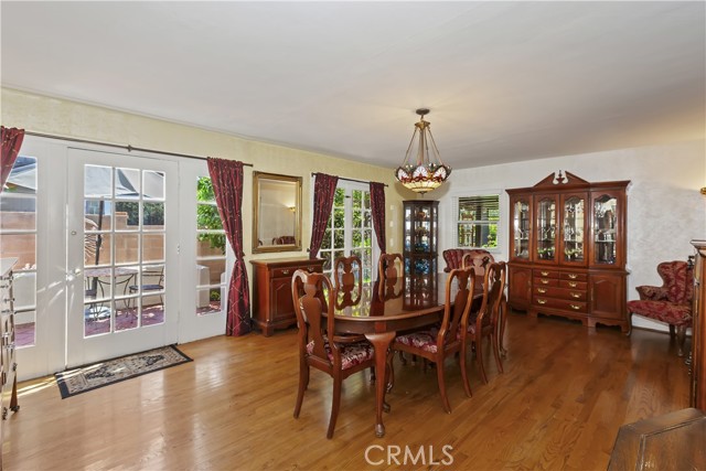 Detail Gallery Image 17 of 39 For 125 E H St, Ontario,  CA 91764 - 4 Beds | 2 Baths