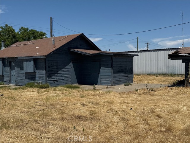 1250 E Childs Avenue, Merced CA: https://media.crmls.org/medias/eaa122df-57b8-463e-8fb6-0519d77ecf72.jpg