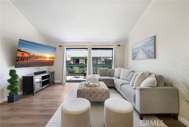 Detail Gallery Image 2 of 29 For 12812 Timber Rd #22,  Garden Grove,  CA 92840 - 3 Beds | 2 Baths